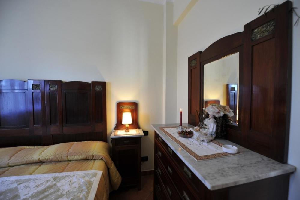 B&B Ca' De Pippu Diano Castello Room photo